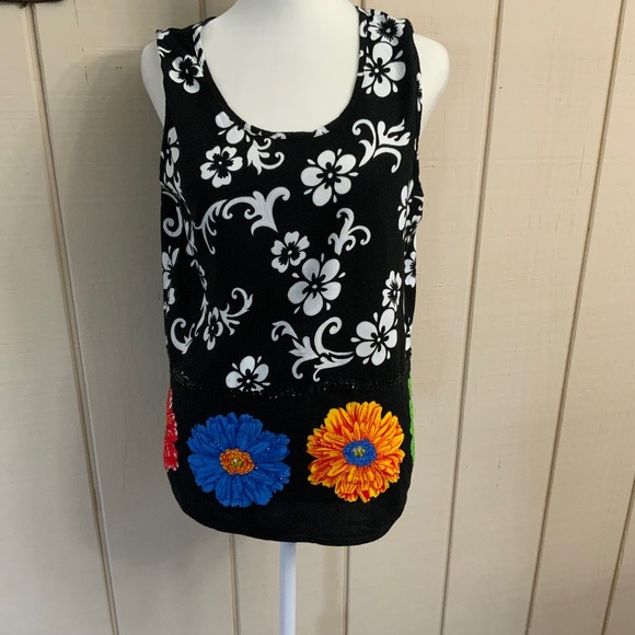 Super cute!  Beaded tank top just in time for summer. - Picture 1 of 2